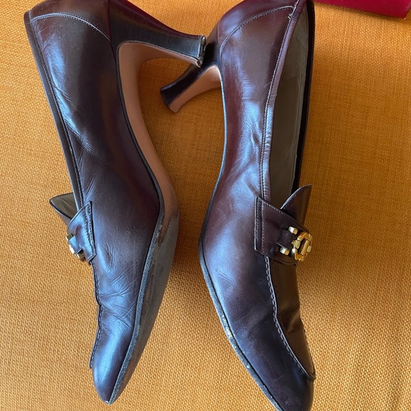 VINTAGE FERRAGAMO BROWN LOGO PUMPS - Picture 11 of 12